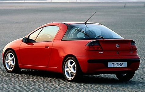 montaj-parbriz-opel-tigra
