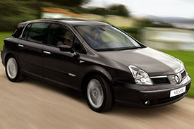 montaj parbriz renault vel satis